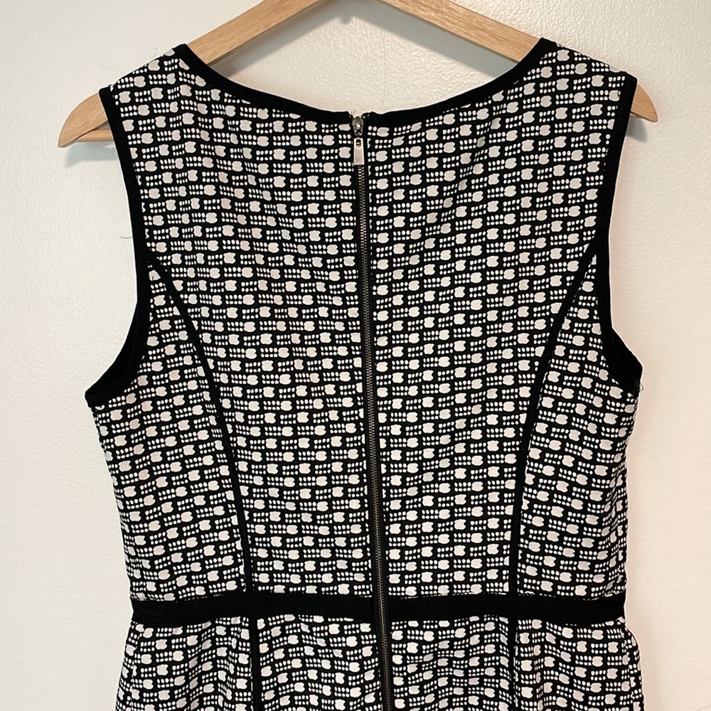 EUC Laundry Shelli Segal Dress. SZ 10 - Picture 5 of 8